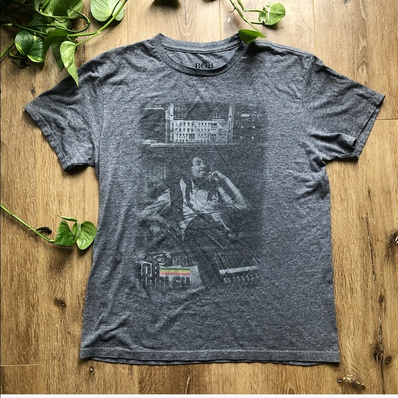 BOB MARLEY Tops - BOB MARLEY T-SHIRT OFFICIAL MERCHANDISE HIPPIE✌🏻
